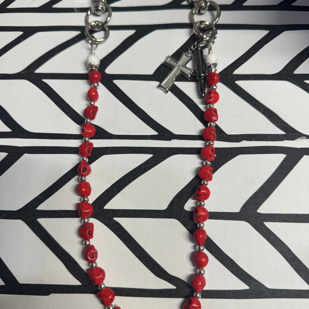 Red Phantom Chain - Picture 3 of 6
